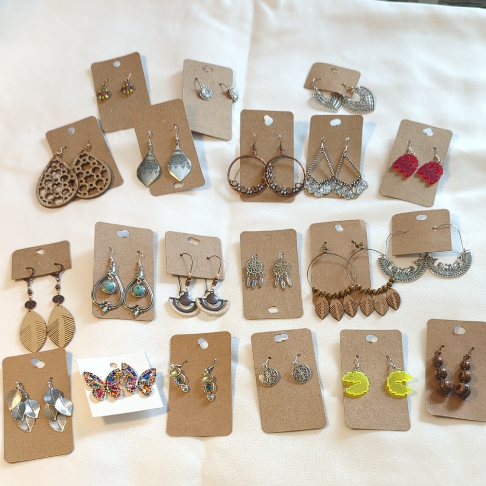 20 Pairs Fashion Costume Earrings for Pierced Ears